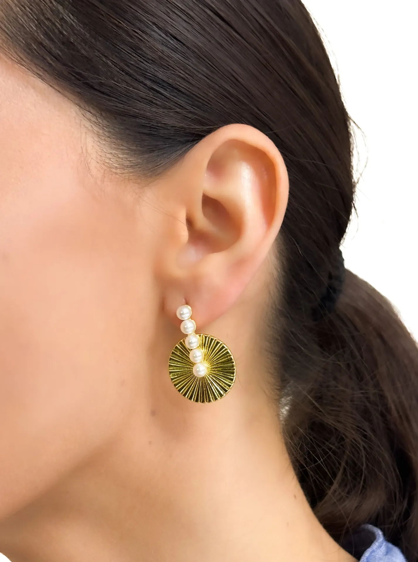 ARETES COLGANTE PERLAS BAÑO ORO